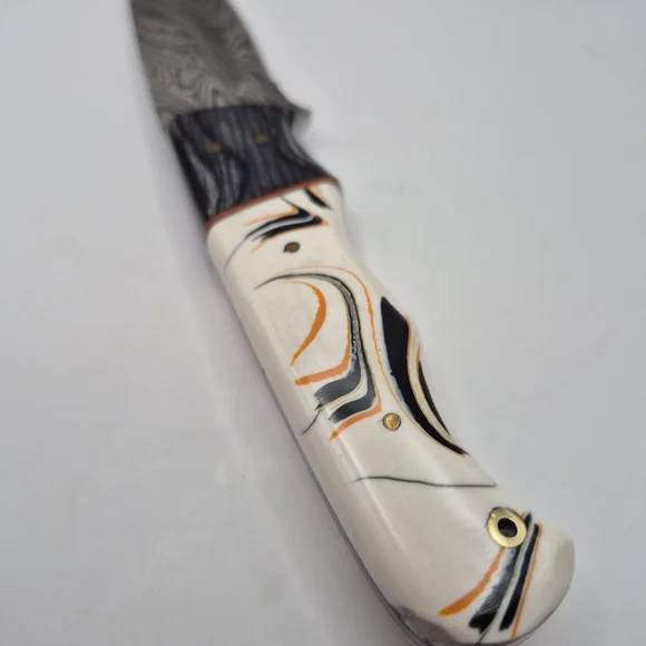 NEW!!! Damascus Steel Knife with Artistic Handle and Leather Sheath - Picture 8 of 11